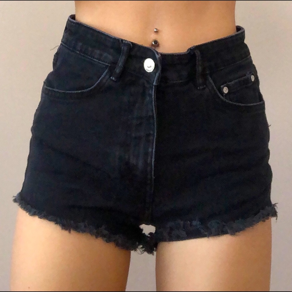 Zara Jean Shorts - Black - Picture 1 of 2